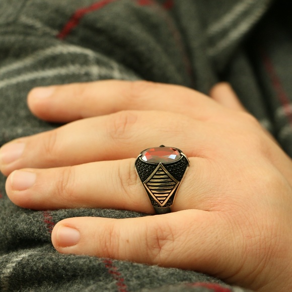 Sterling Silver Men's Ring, Black and Red S 10 - Picture 3 of 8